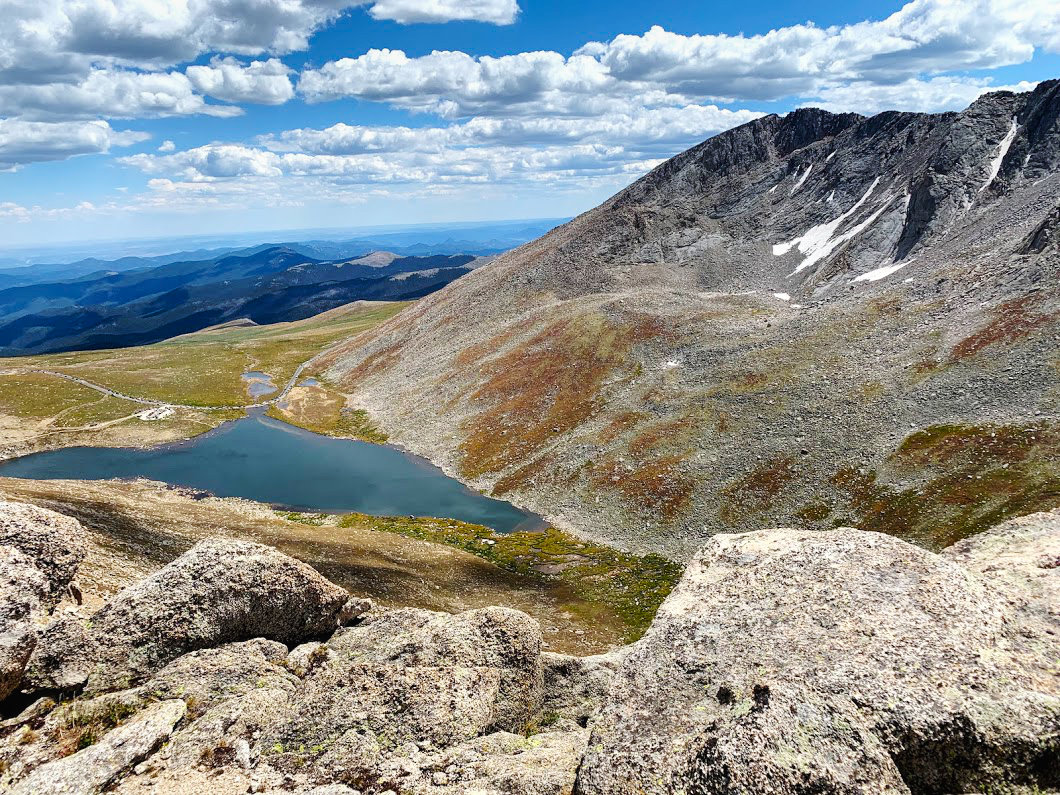 are dogs allowed on mt evans